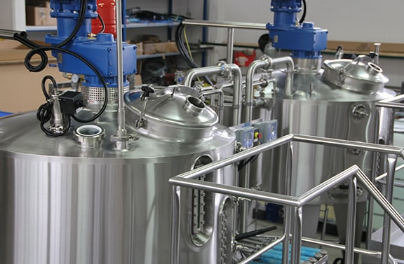 mixing system and tanks